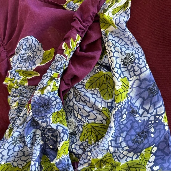 We Love Vera Silk Cotton Blend Floral Hydrangea Puckered Scalloped Hem Blouse - Picture 8 of 11